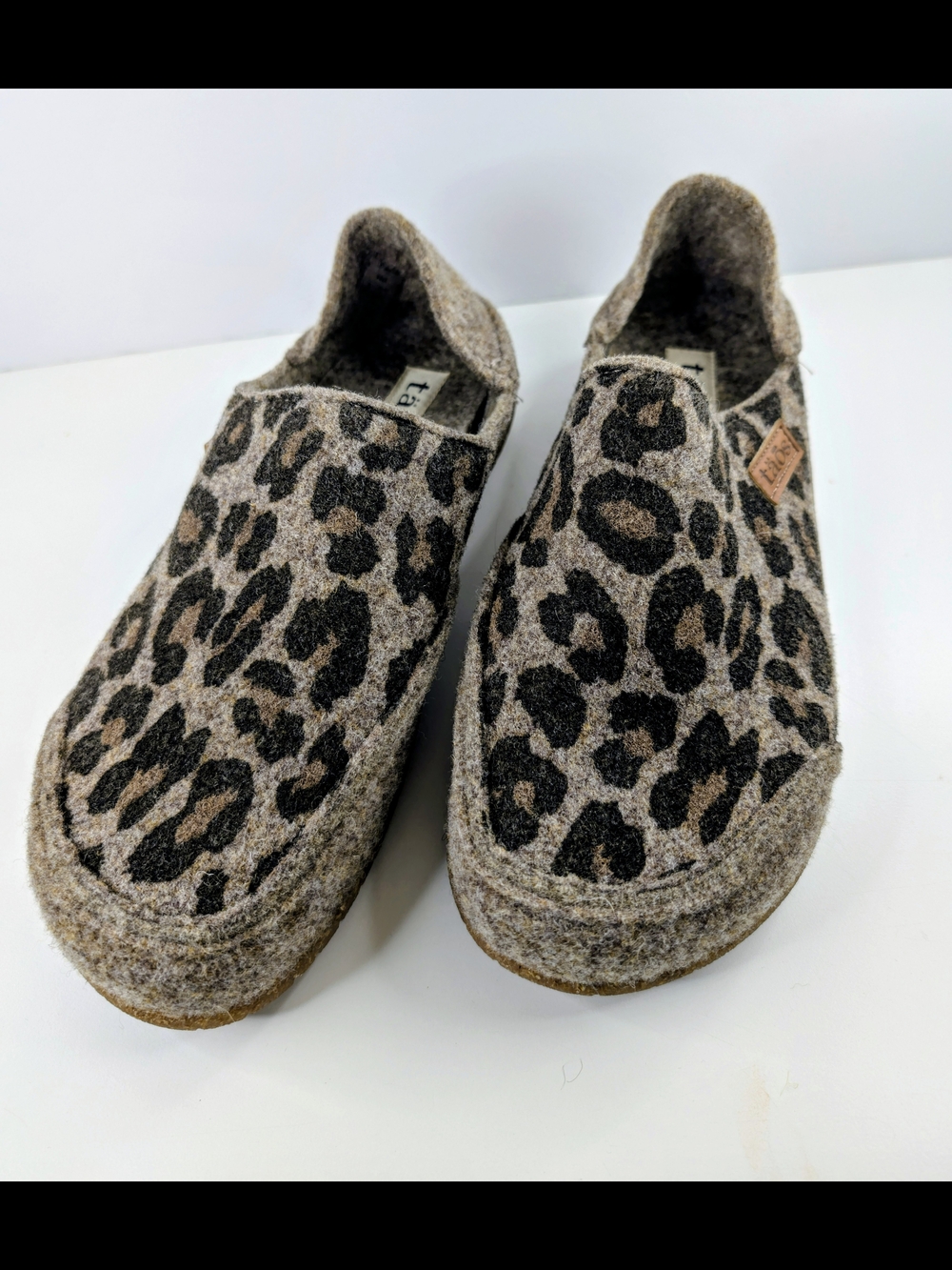 Taos Convertawool Charcoal Leopard Wool Clogs Slippers Slip On NEW Size 10 Woman - Picture 4 of 5